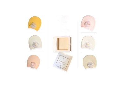 KIZ 3/3 AY KARIŞIK RENKLİ ÇİÇEKLİ ŞAPKA 